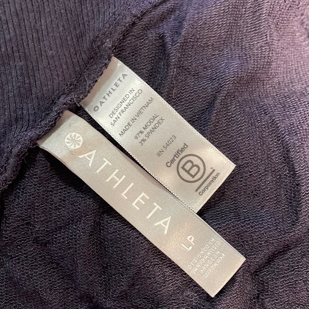 Athleta Nirvana Wear Two Ways Wrap in Spring Night SZ L Petite EUC - Picture 4 of 5